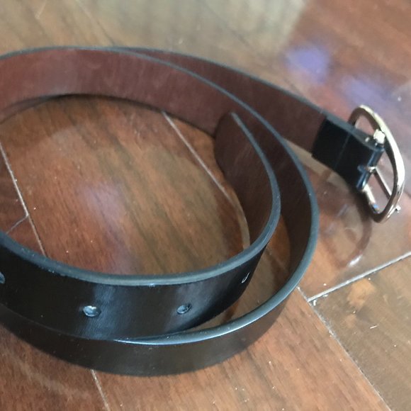 BRAND NEW! Black PU Leather Belt - Picture 2 of 2